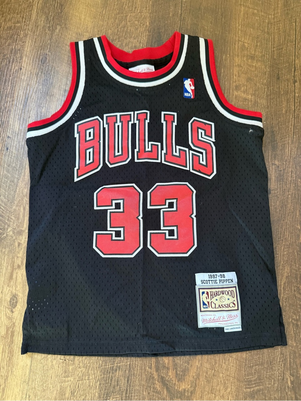 Chicago Bulls #33 Scottie Pippen Hardwood Classics Jersey Boys Size Small
